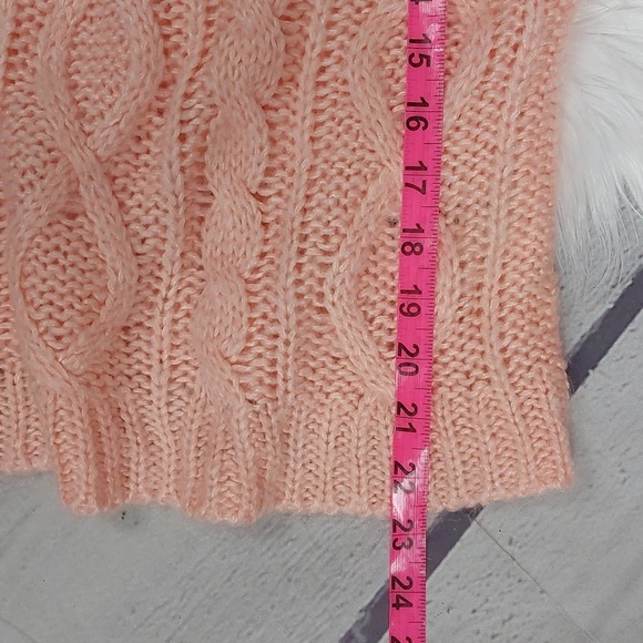 H&M light peach knit sweater size medium - Picture 9 of 9